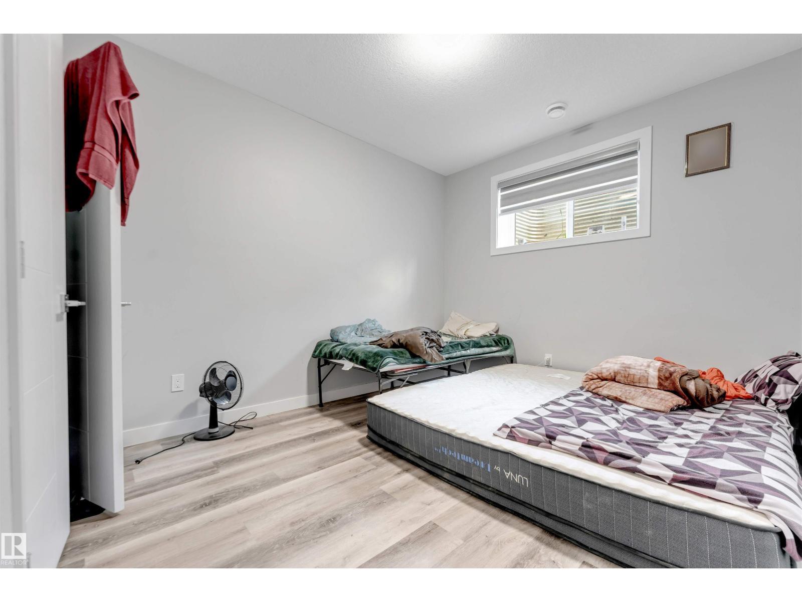 1831 18 ST NW