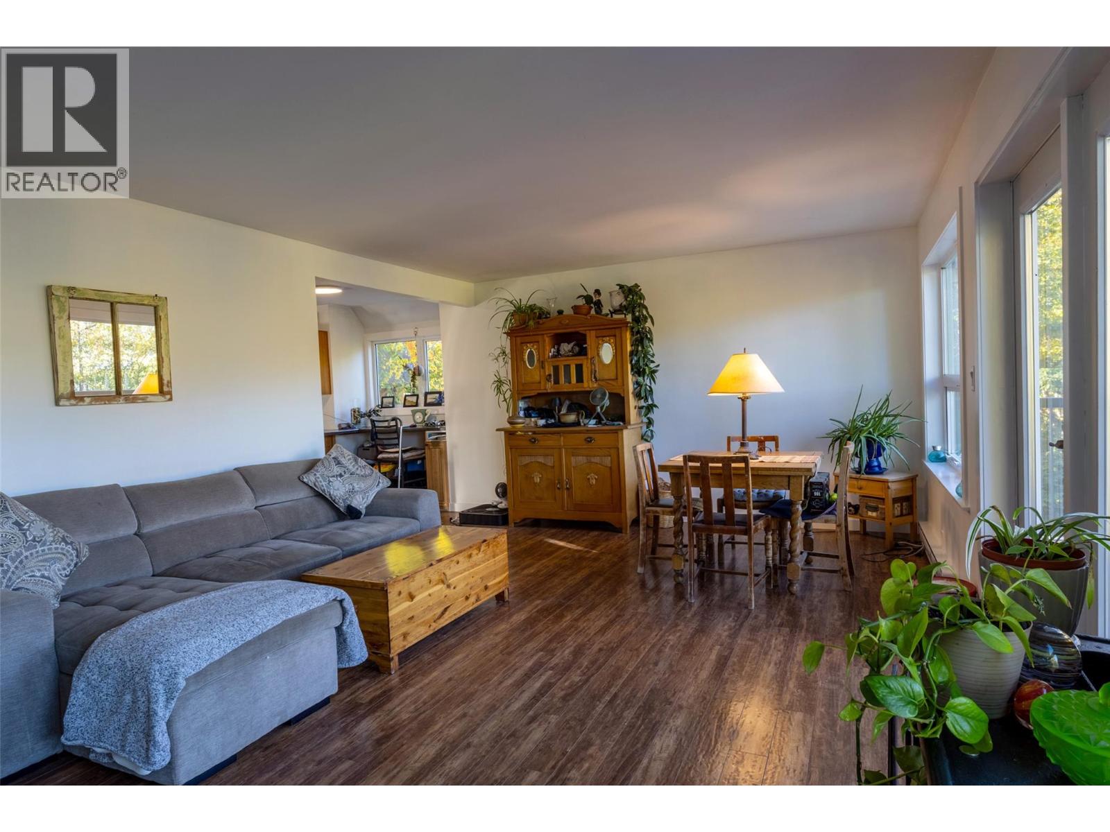 3324 Powell Road