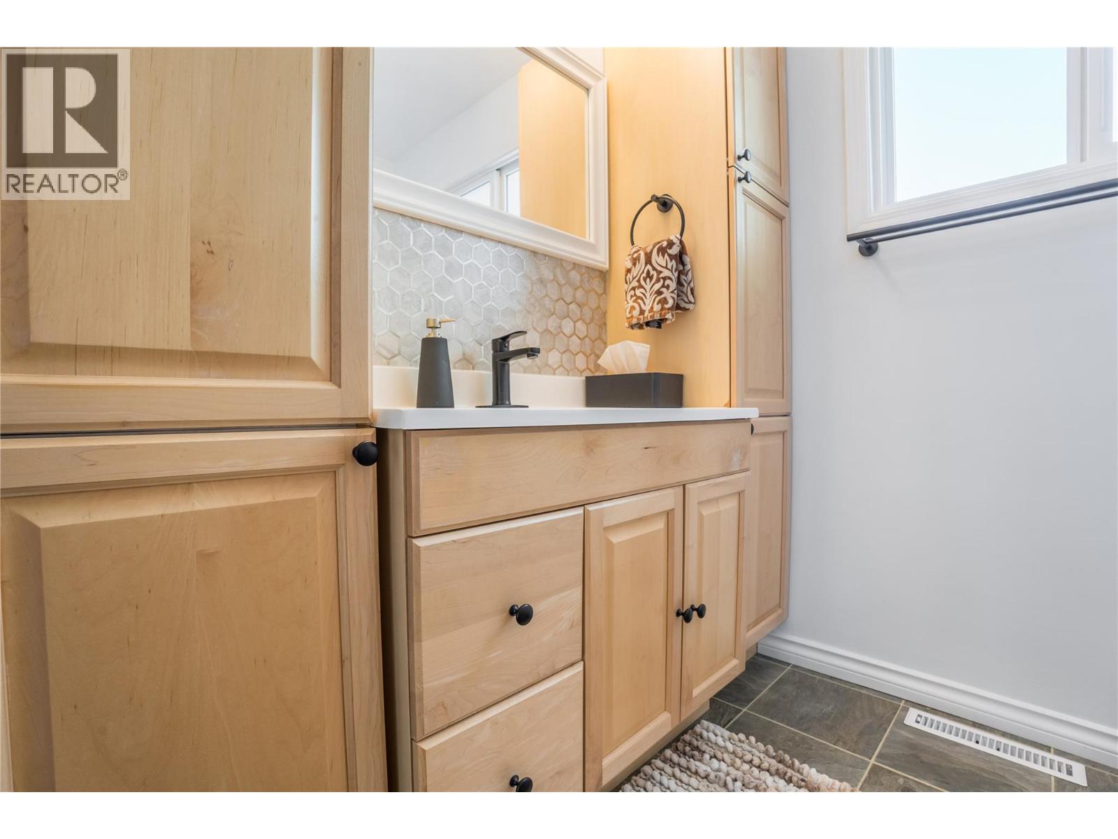 184 Mcgraw Court, Penticton, British Columbia  V2A 6Y6 - Photo 21 - 10402293