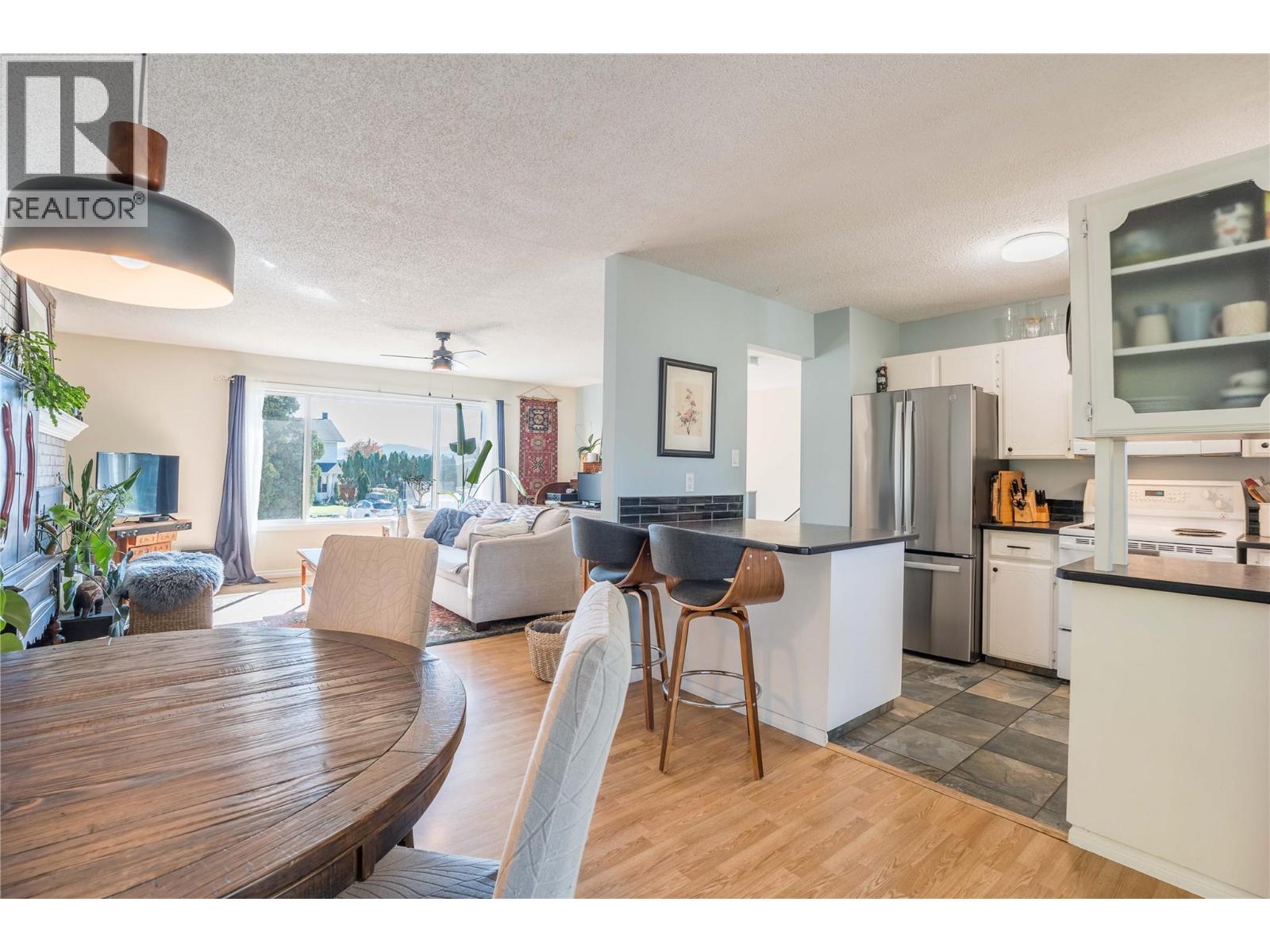 184 Mcgraw Court, Penticton, British Columbia  V2A 6Y6 - Photo 7 - 10402293