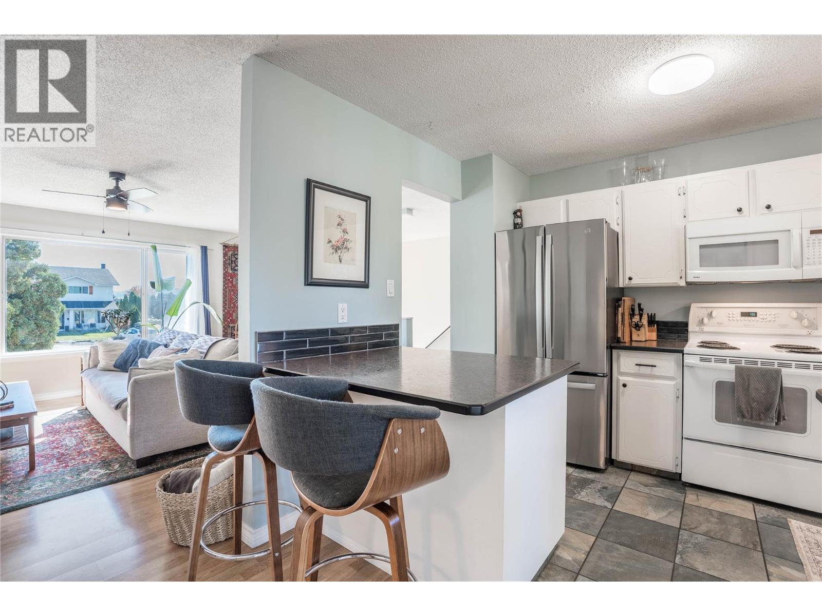 184 Mcgraw Court, Penticton, British Columbia  V2A 6Y6 - Photo 11 - 10402293