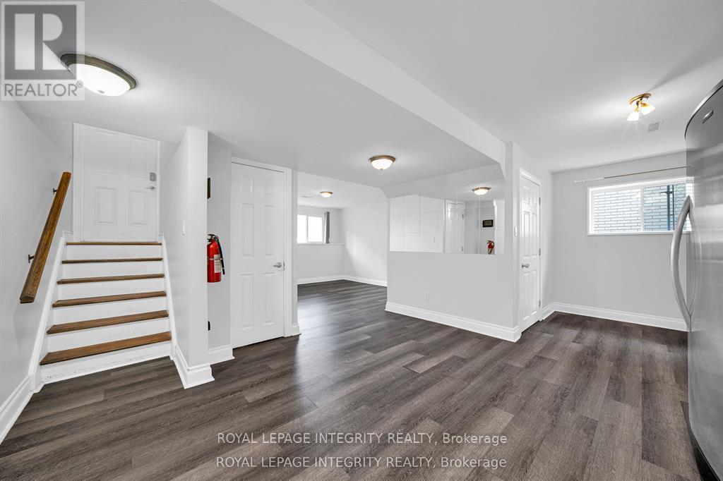 B - 1896 Featherston Drive, Ottawa, Ontario  K1H 6P5 - Photo 12 - X13851102
