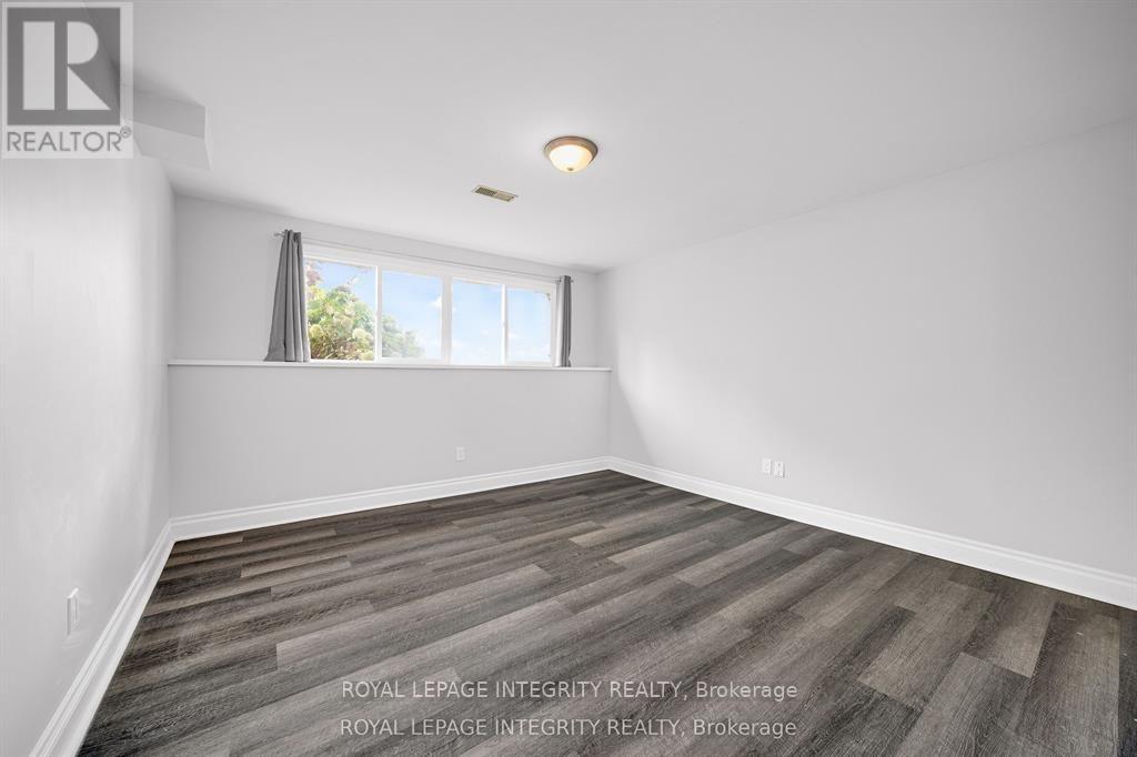 B - 1896 Featherston Drive, Ottawa, Ontario  K1H 6P5 - Photo 13 - X13851102