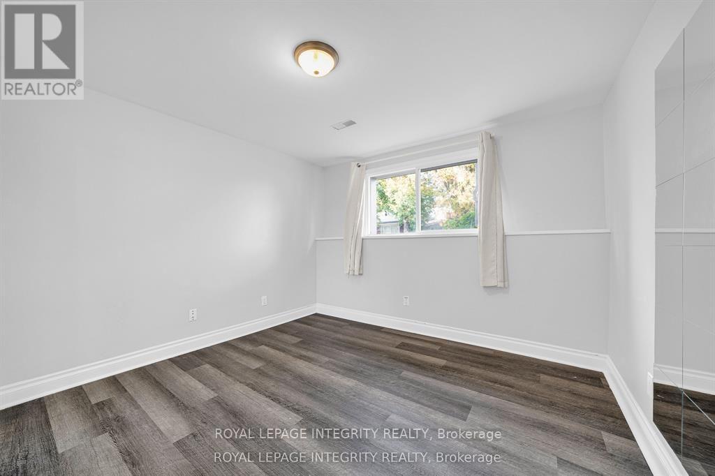 B - 1896 Featherston Drive, Ottawa, Ontario  K1H 6P5 - Photo 15 - X13851102