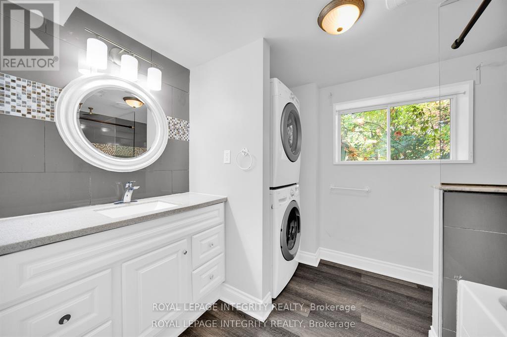B - 1896 Featherston Drive, Ottawa, Ontario  K1H 6P5 - Photo 17 - X13851102