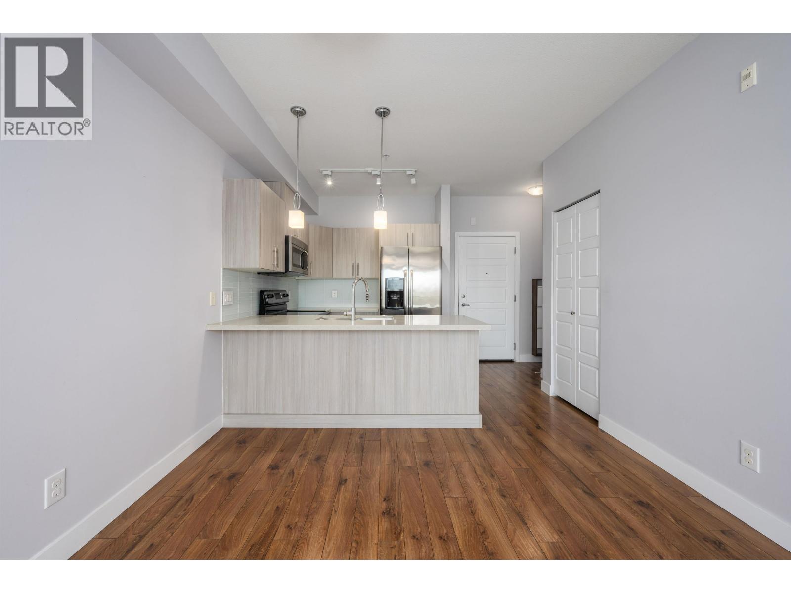 311 12070 227 STREET