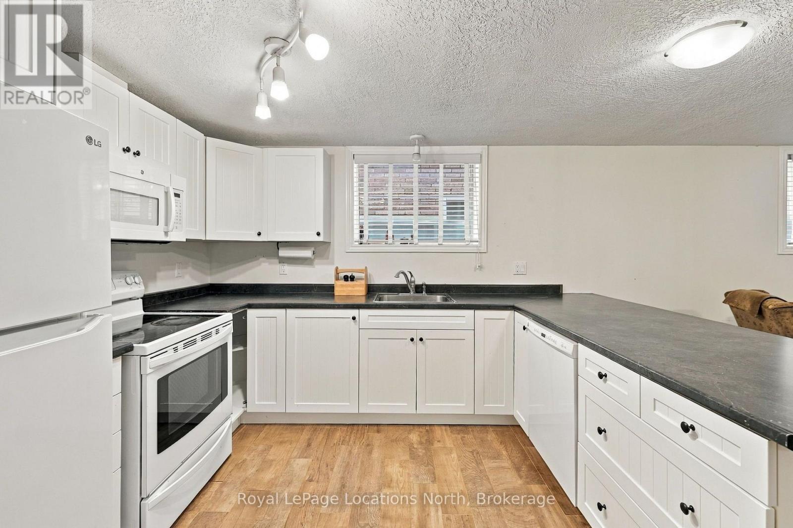 15 Kayla Crescent, Collingwood, Ontario  L9Y 5K9 - Photo 33 - S13851074