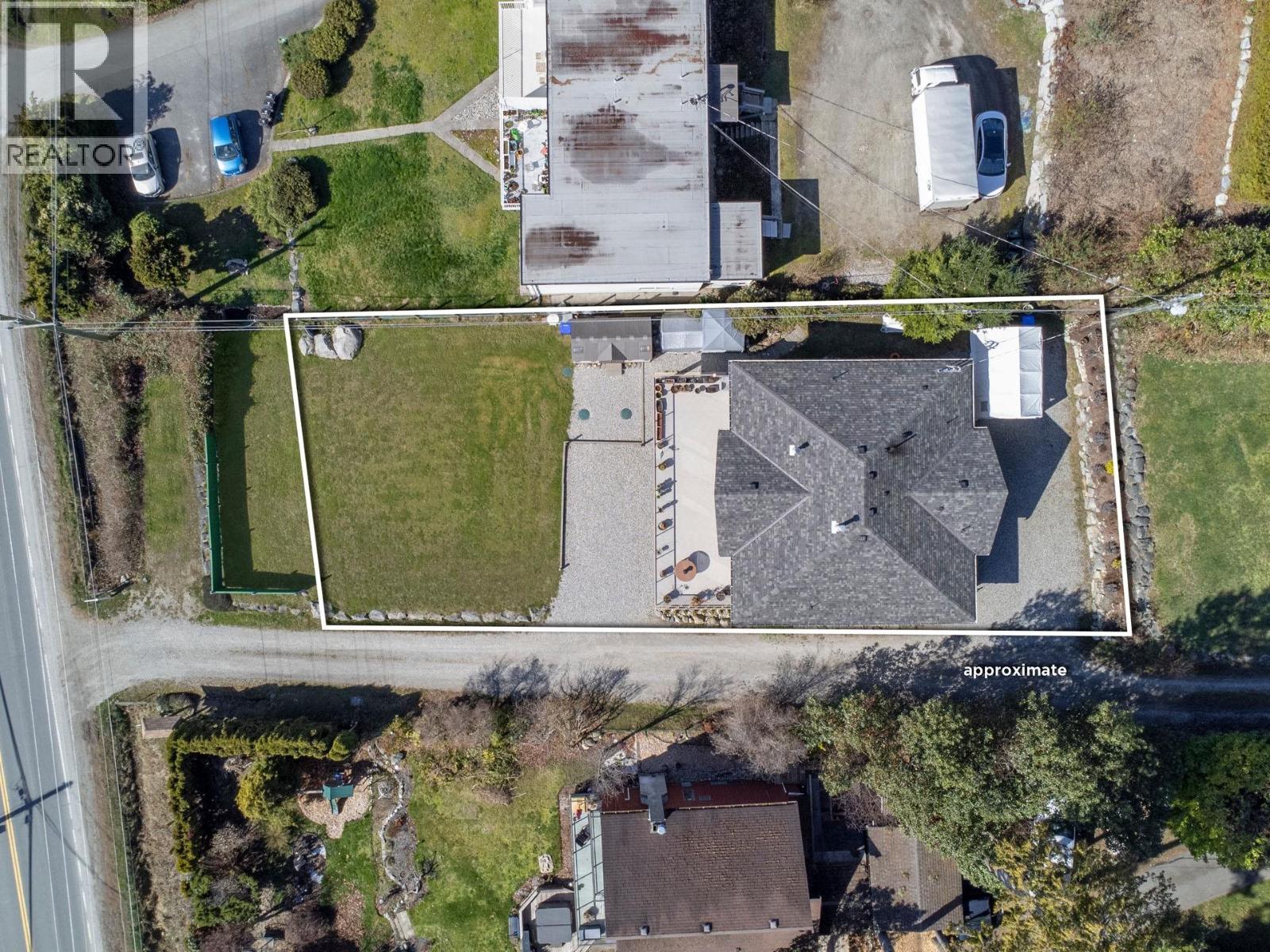 6682 SUNSHINE COAST HIGHWAY