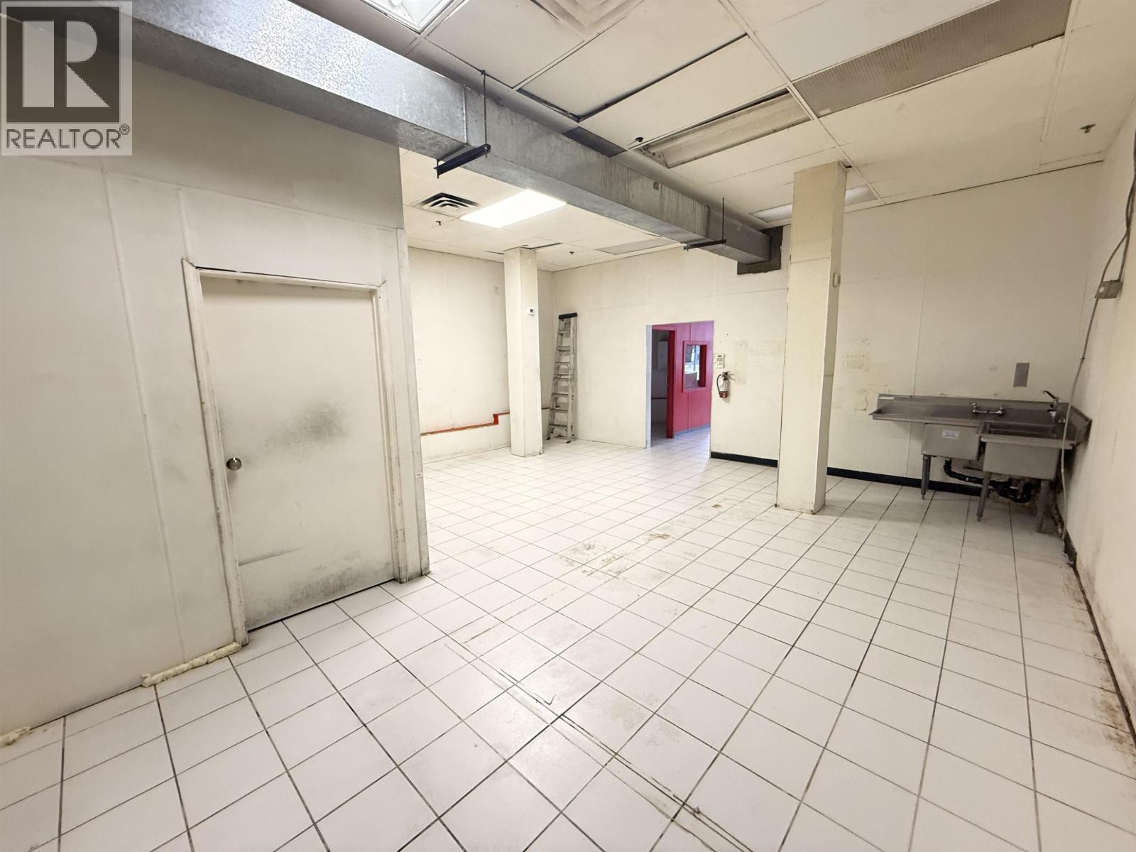 1312 W Broadway Street, Vancouver, British Columbia  V6H 1H2 - Photo 6 - C8082455