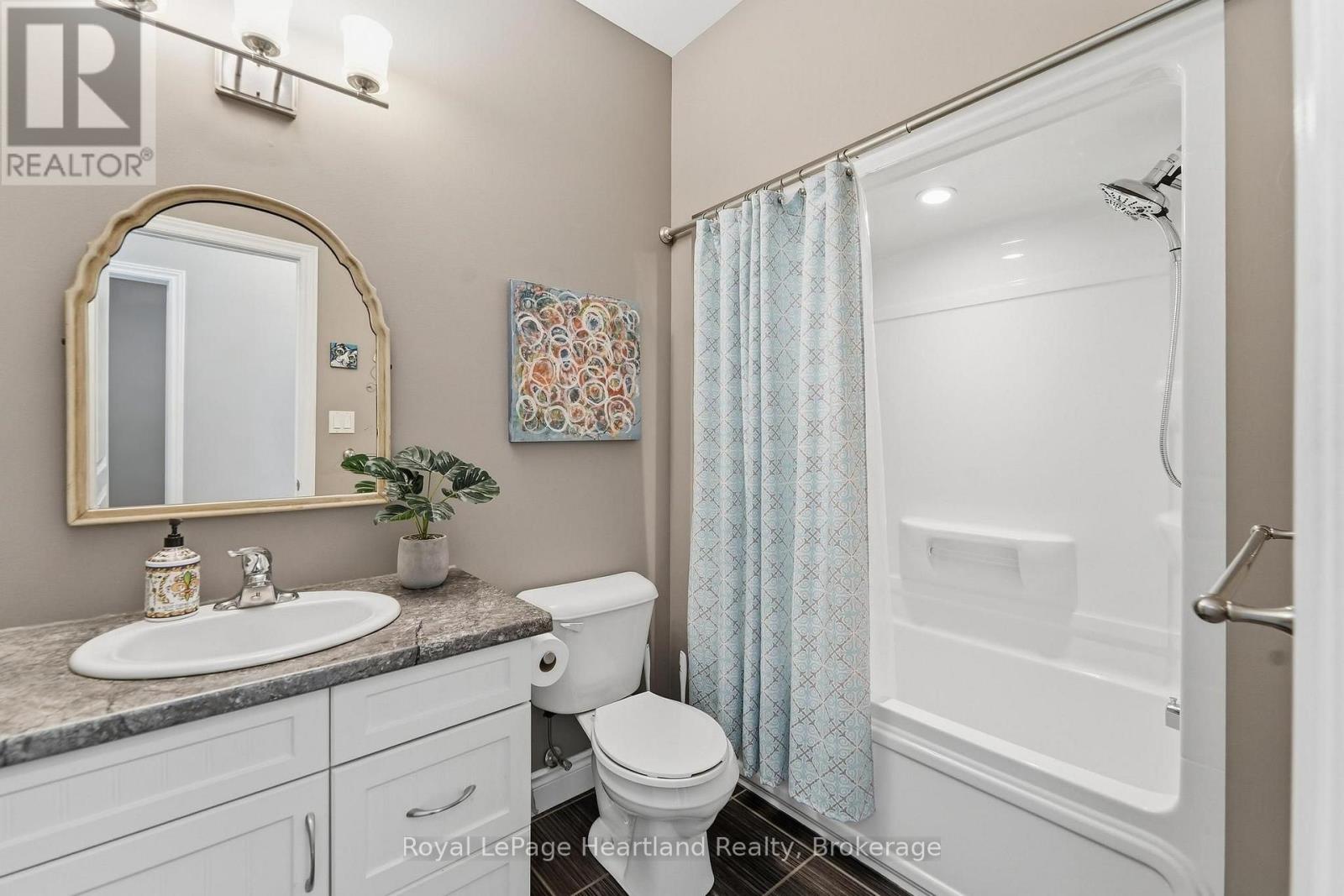 285 Darling Boulevard, South Huron, Ontario  N0M 1S1 - Photo 17 - X13851056