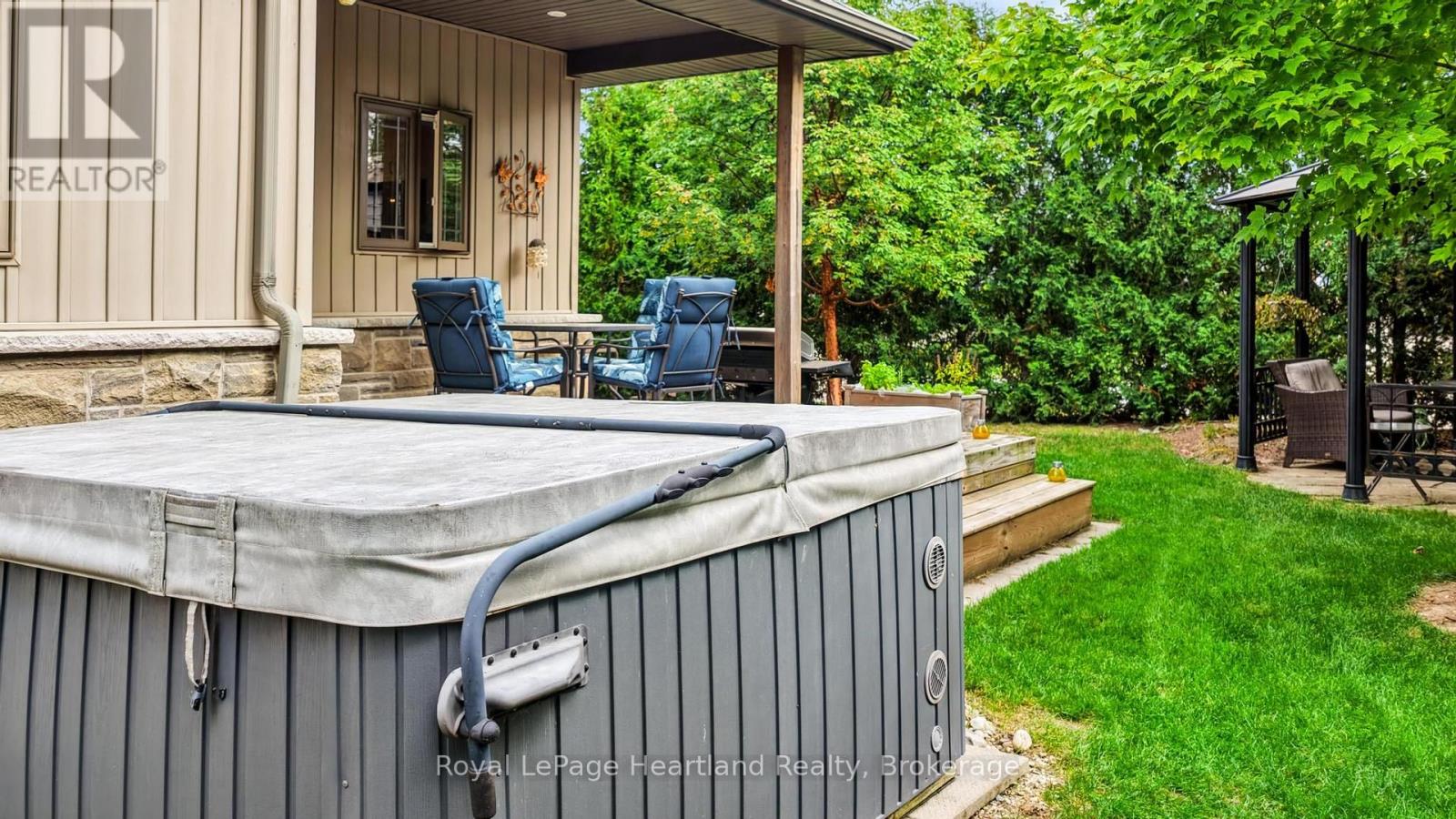 285 Darling Boulevard, South Huron, Ontario  N0M 1S1 - Photo 48 - X13851056