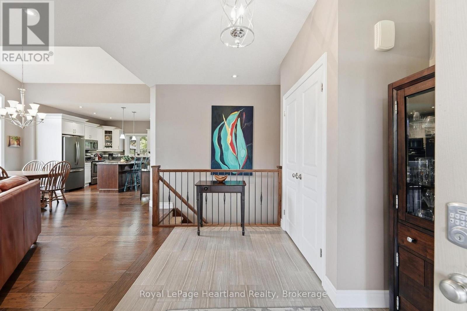 285 Darling Boulevard, South Huron, Ontario  N0M 1S1 - Photo 6 - X13851056