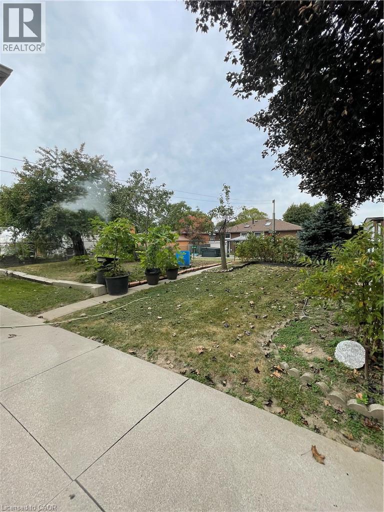 72 Purnell Drive, Hamilton, Ontario  L9C 4Y3 - Photo 18 - 40868034