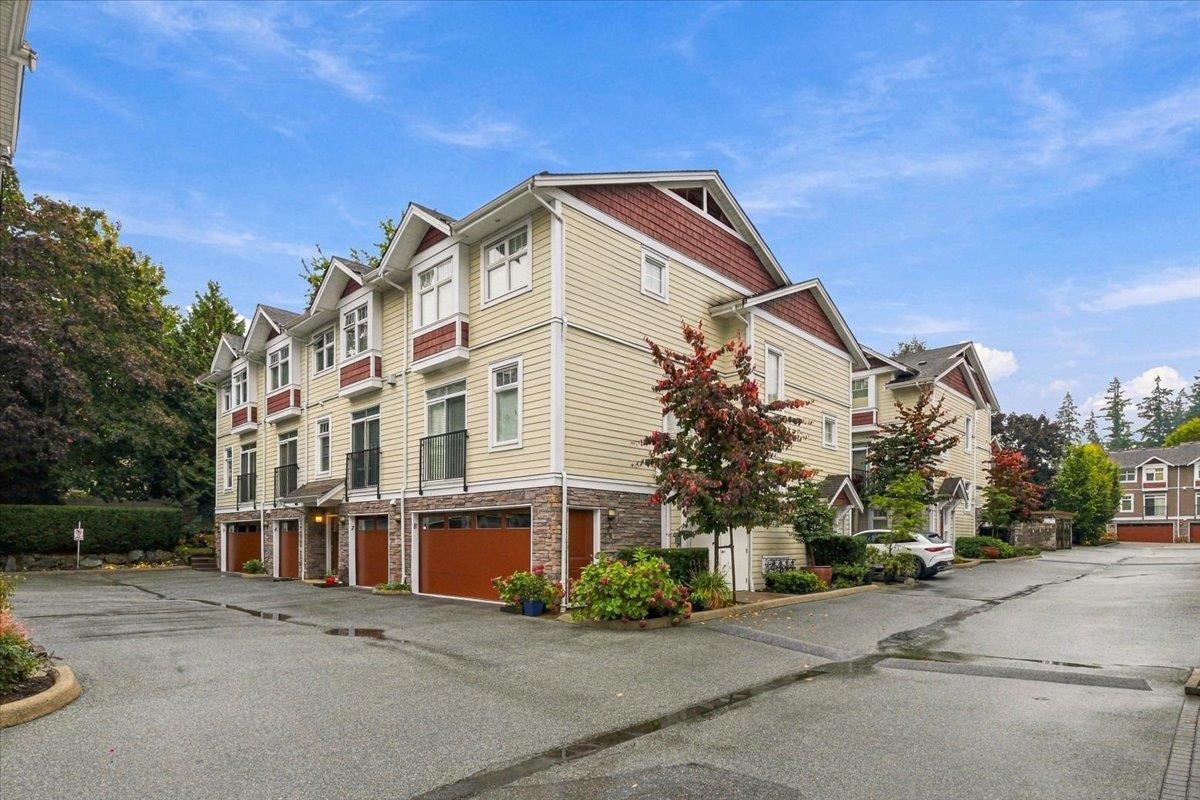 6 2689 PARKWAY DRIVE, Surrey, British Columbia