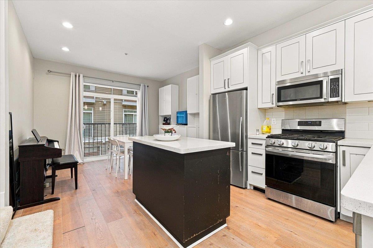 6 2689 Parkway Drive, Surrey, British Columbia  V4P 0C3 - Photo 3 - R3171306