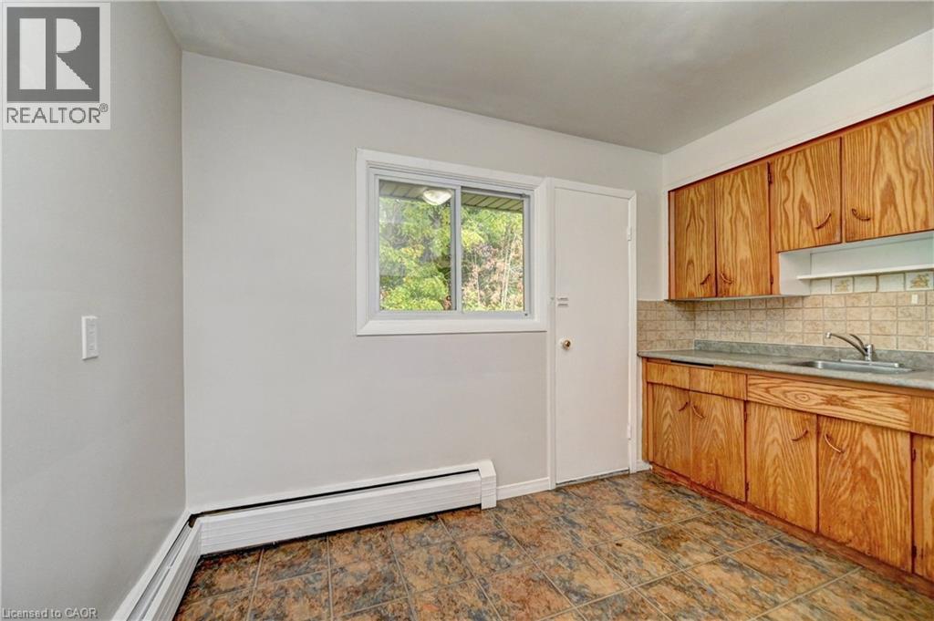 280 Sydney Street S Unit# A6, Kitchener, Ontario  N2G 3V9 - Photo 3 - 40848150