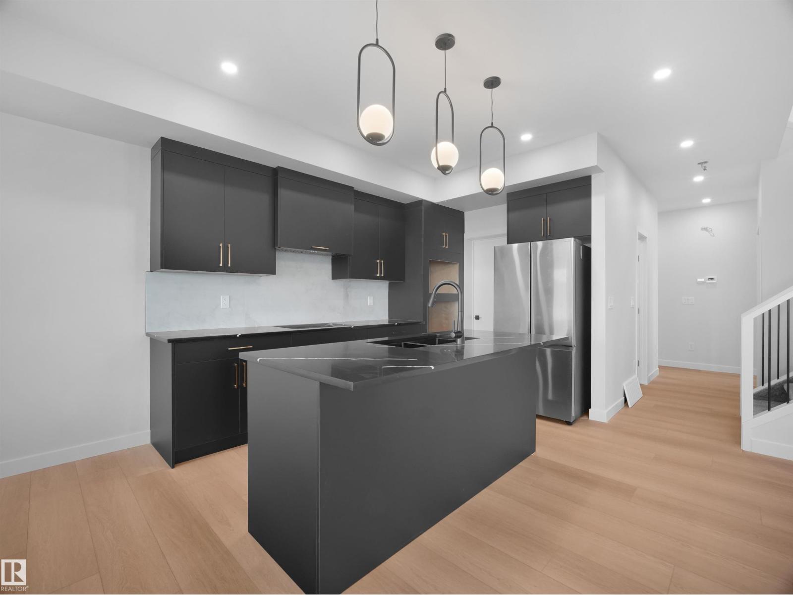 22108 94 AV NW