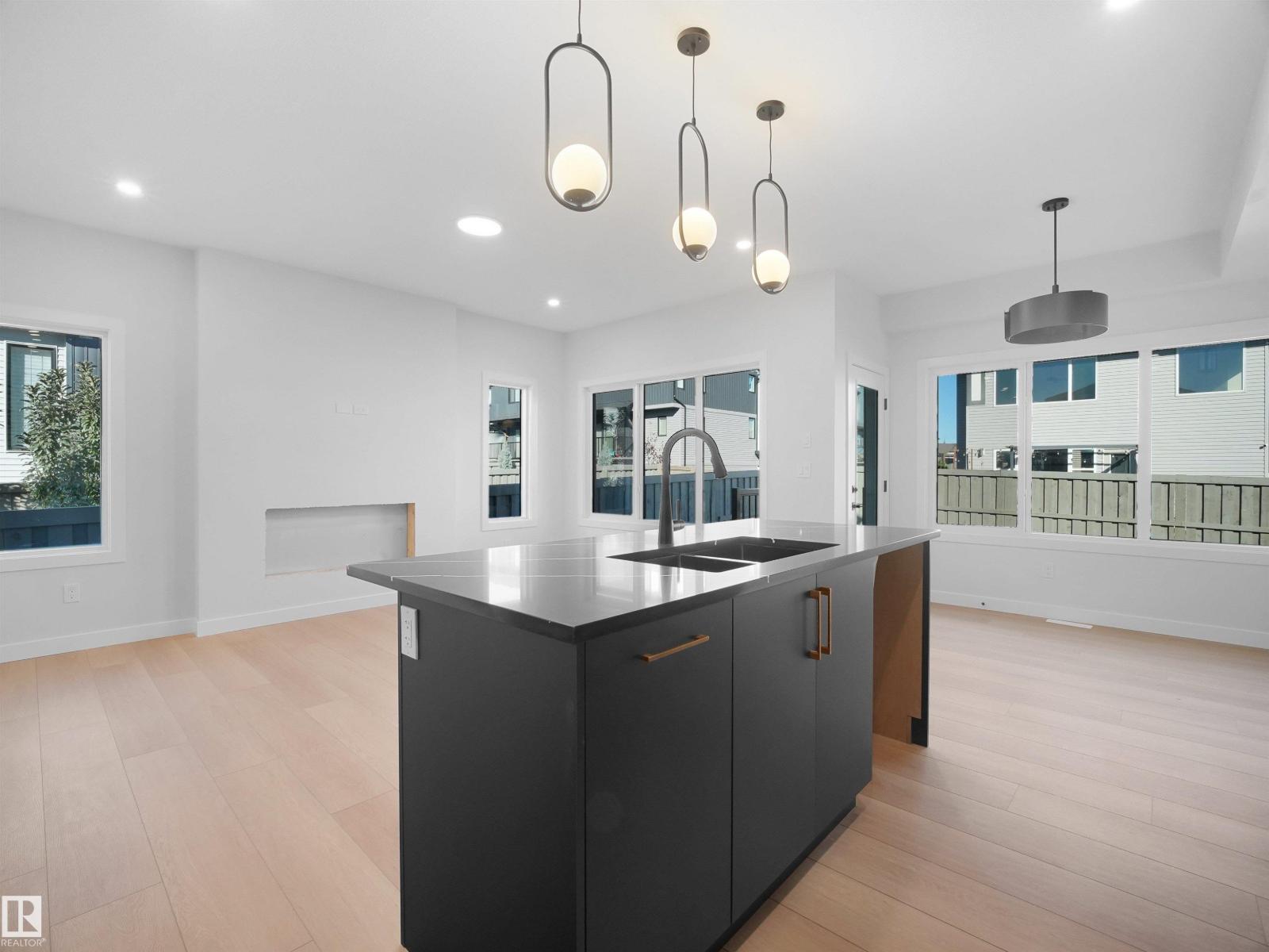 22108 94 AV NW
