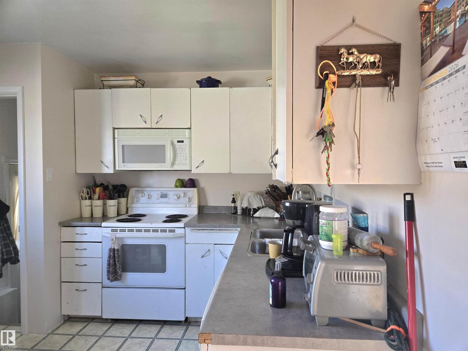4835 47 ST