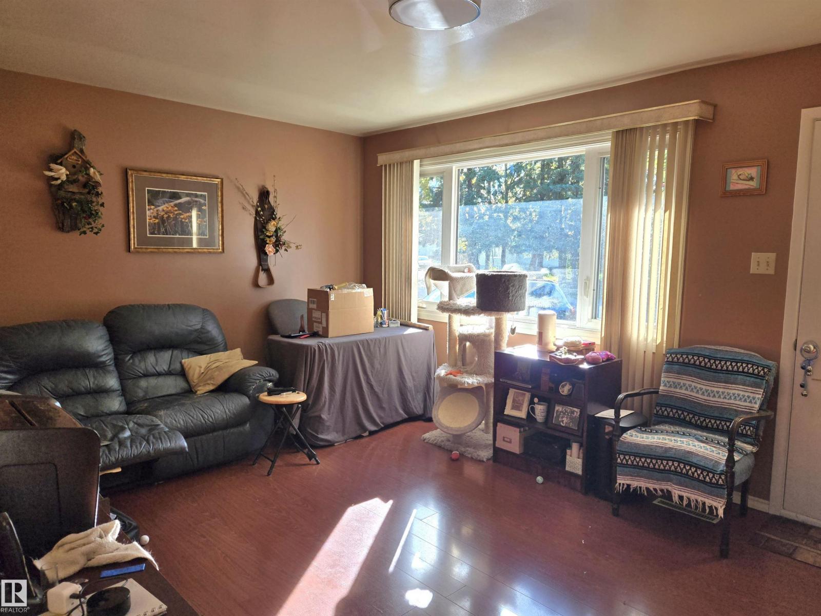 4835 47 ST
