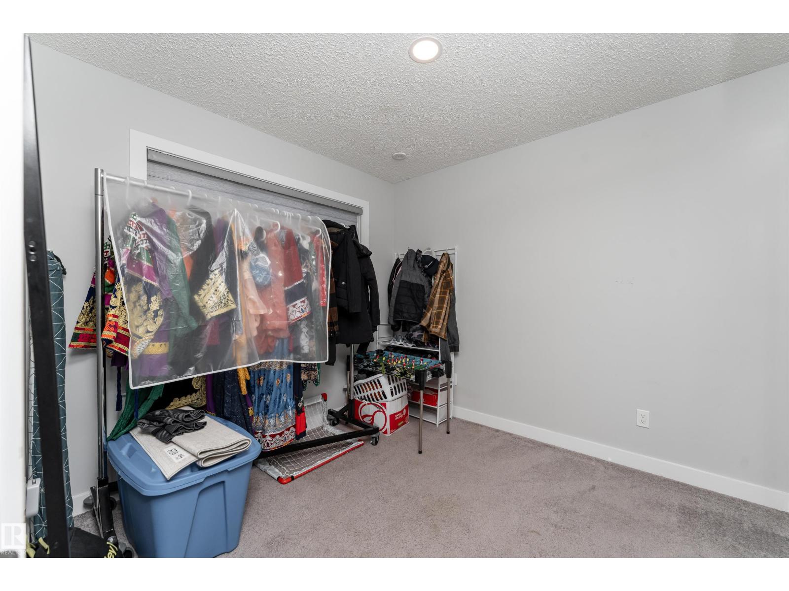 #41 2215 24 ST NW