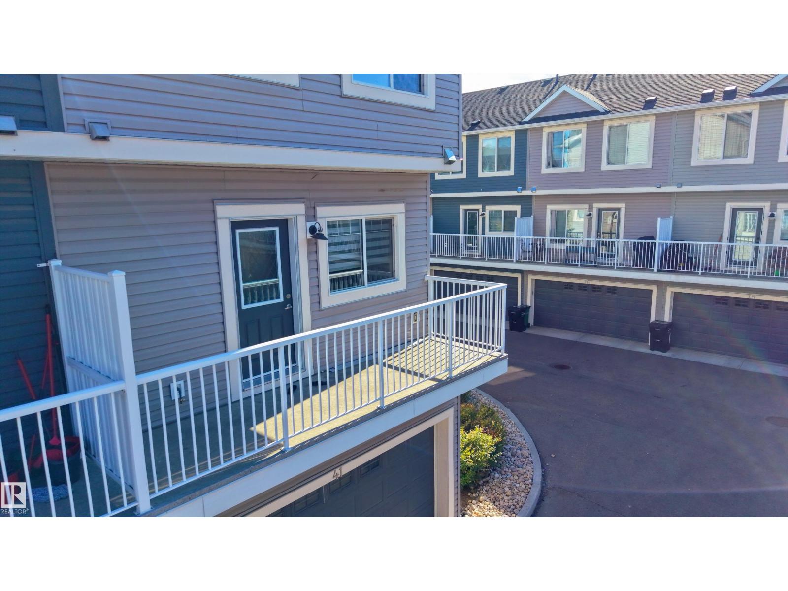 #41 2215 24 ST NW