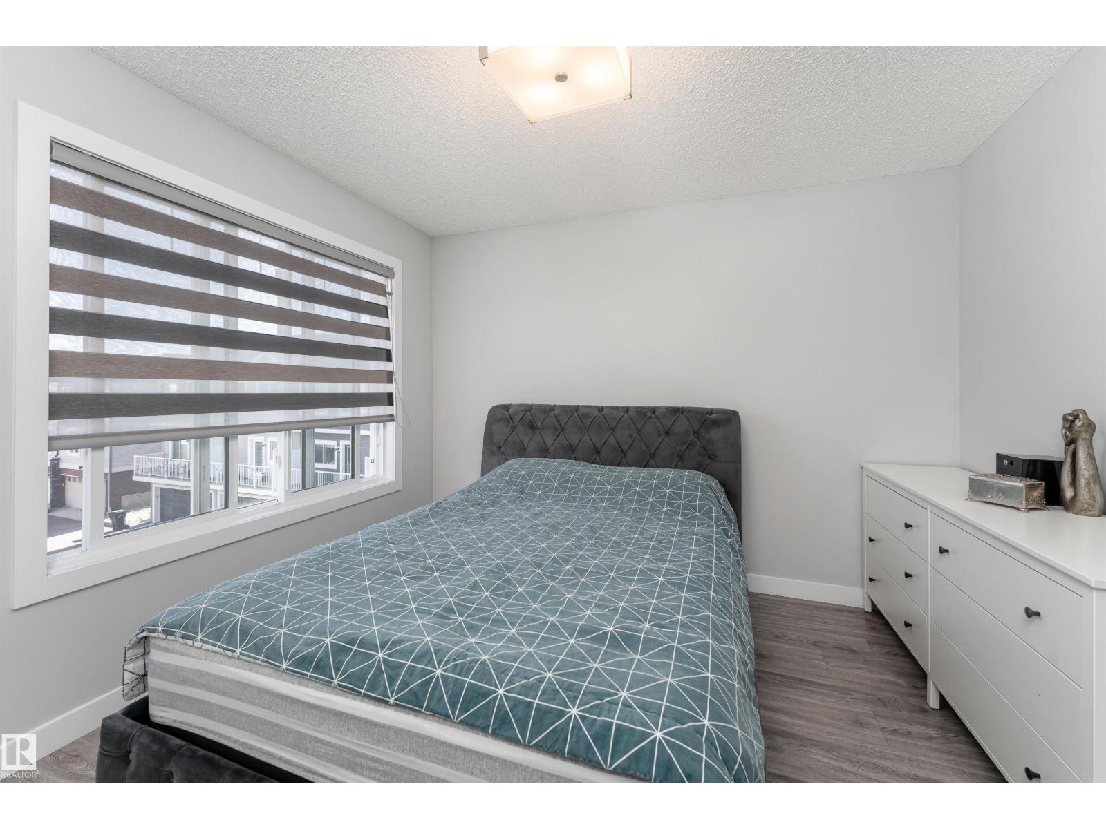 #41 2215 24 ST NW