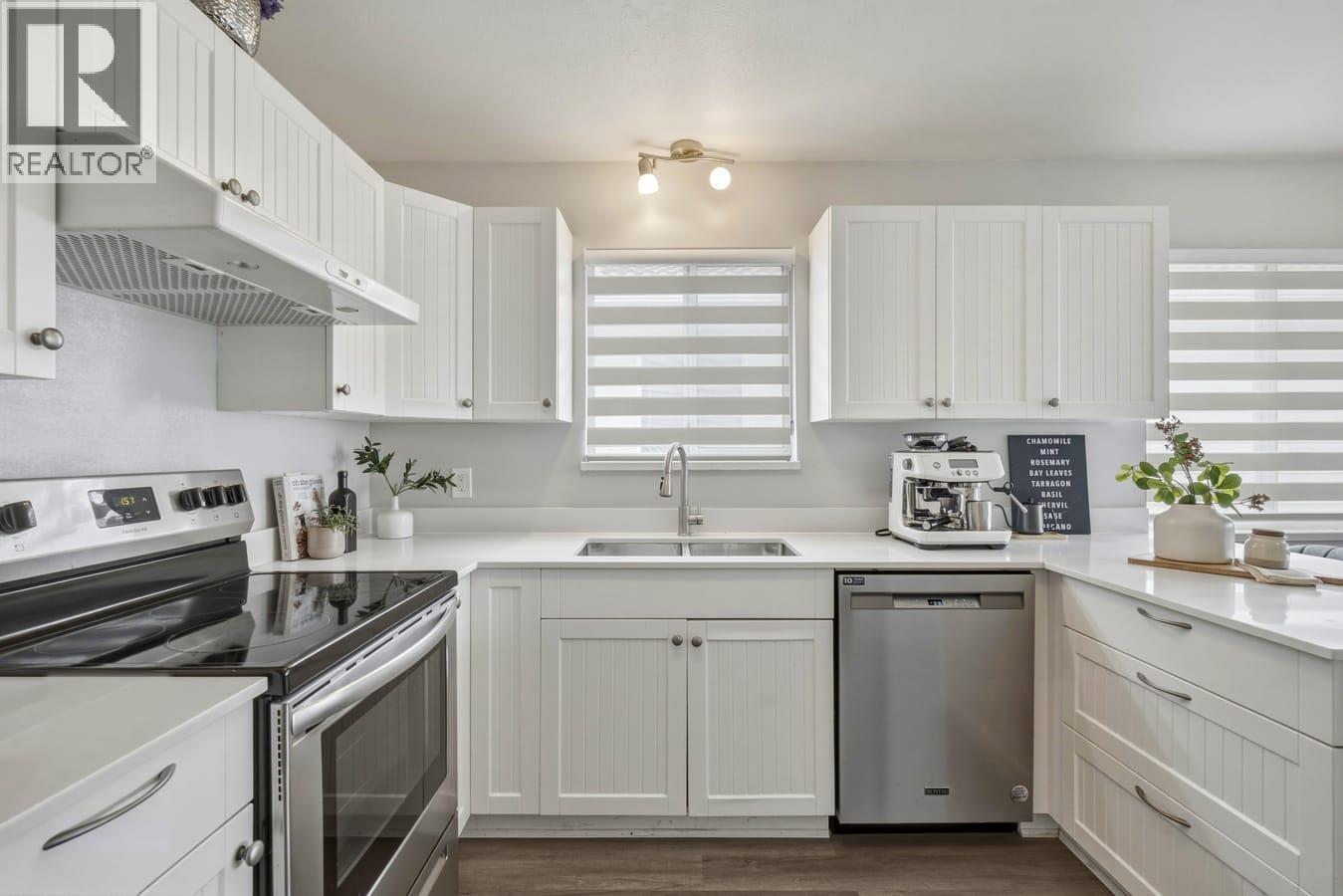 4429 PANDORA STREET