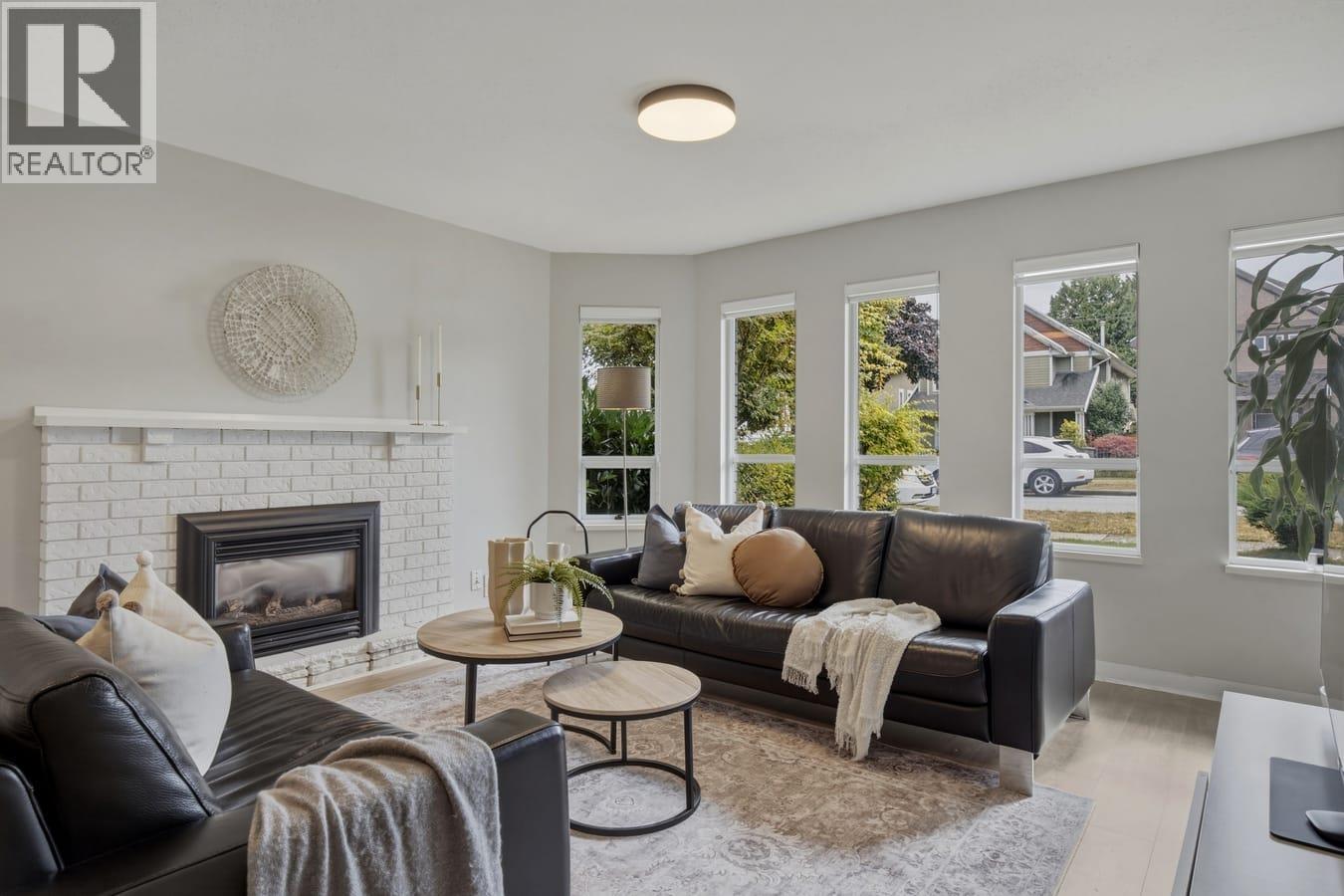 4429 PANDORA STREET