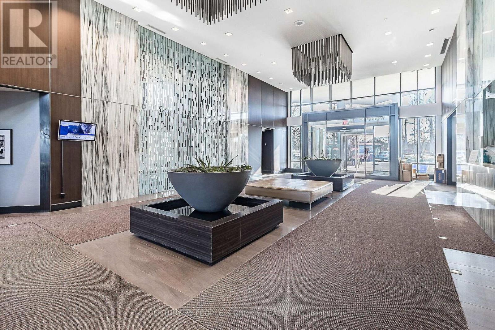 1012 - 205 Sherway Garden, Toronto, Ontario  M9C 0A5 - Photo 4 - W13851042