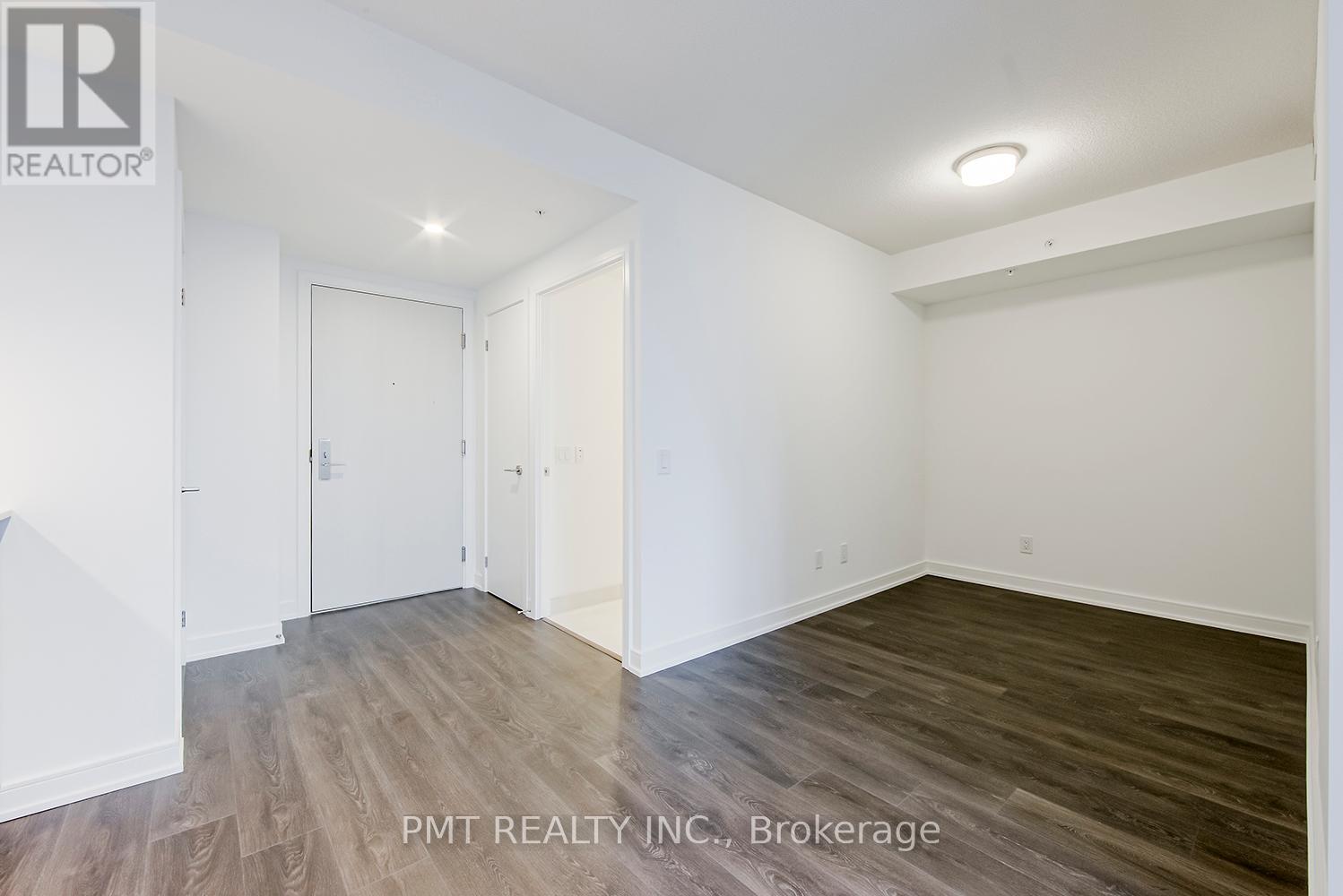 2105 - 30 Samuel Wood Way, Toronto, Ontario  M9B 0C9 - Photo 4 - W13851050