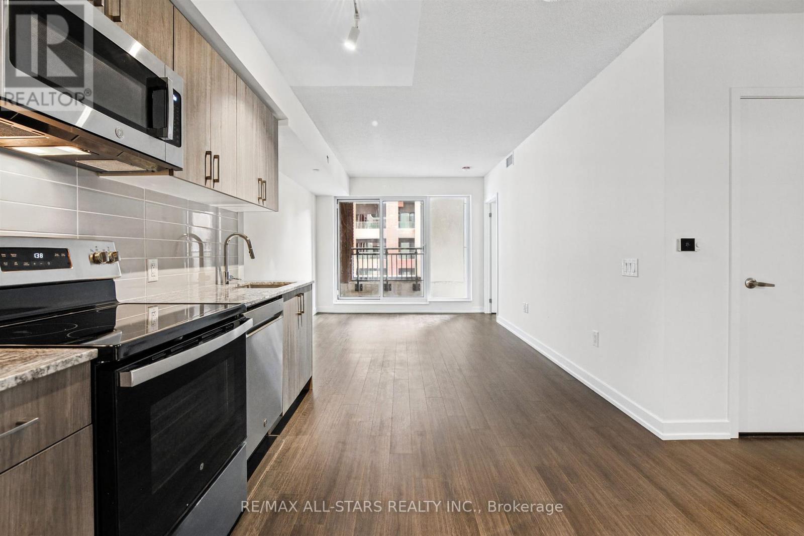 311 - 4010 Eglinton Avenue W, Toronto, Ontario  M9A 0G5 - Photo 5 - W13851094