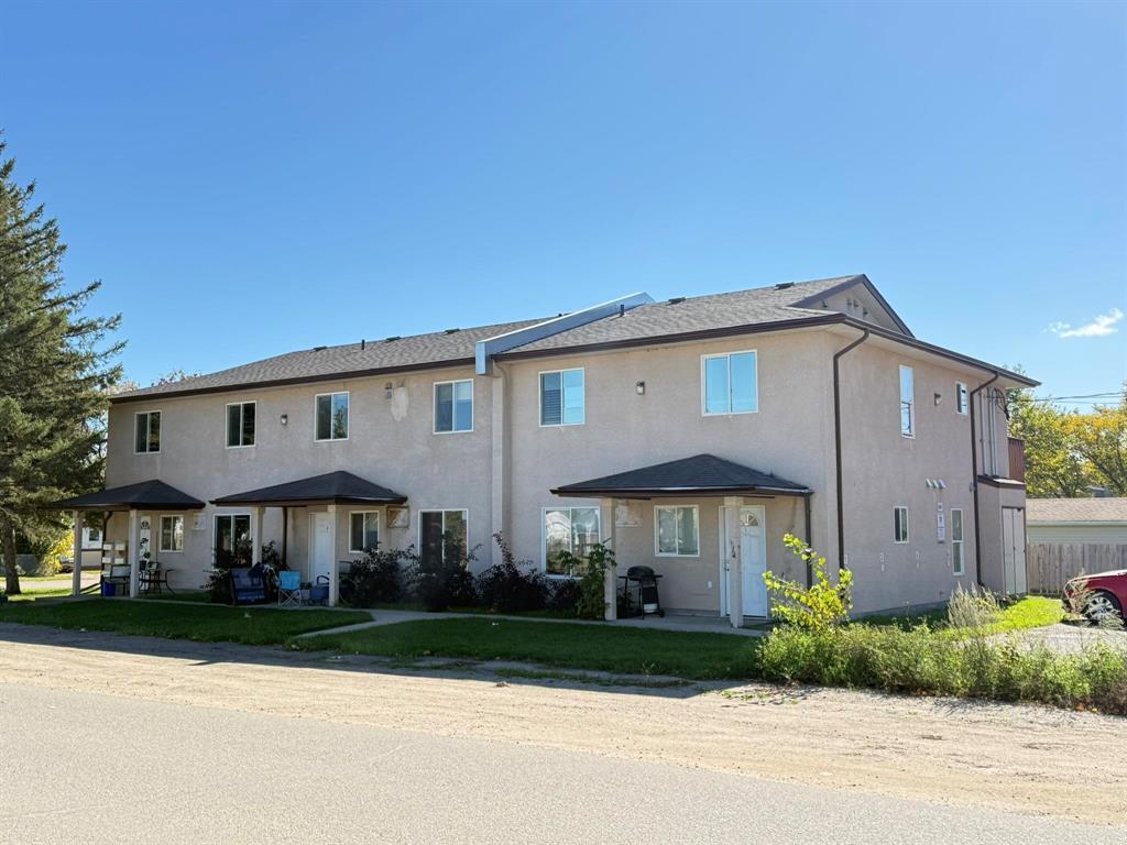 806 5th Street, Brandon, Manitoba  R7A 3L6 - Photo 0 - 202624630