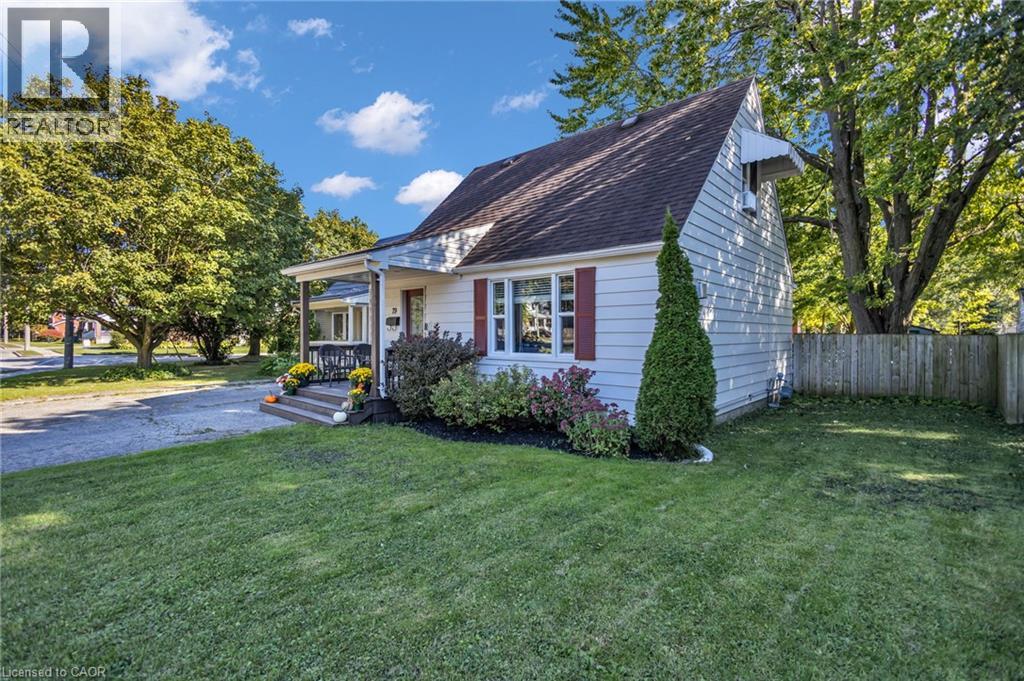 79 Brydges Street, Stratford, Ontario  N5A 1R6 - Photo 3 - 40867823