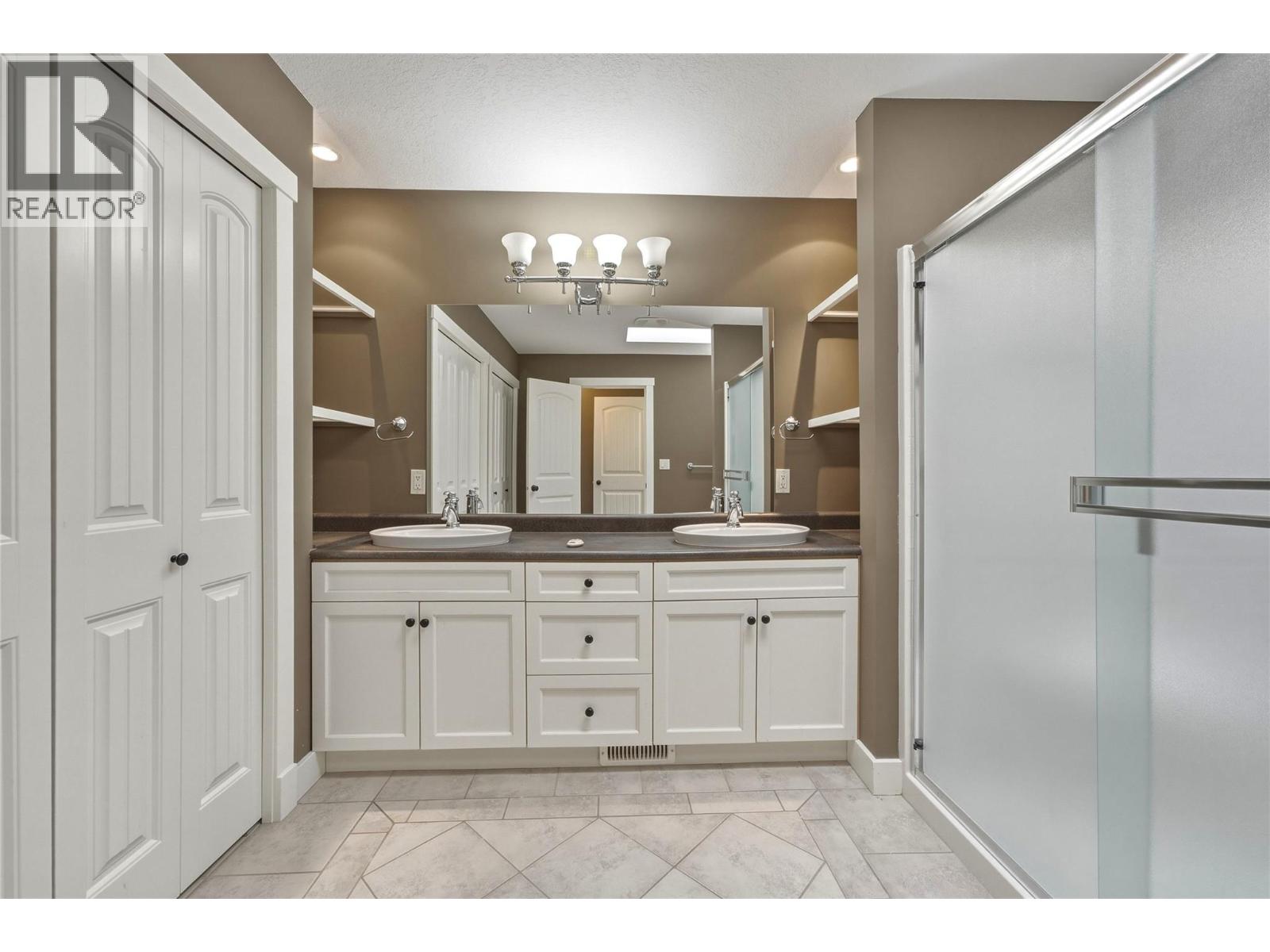 479 Middleton Way, Coldstream, British Columbia  V1B 3Z7 - Photo 32 - 10402413