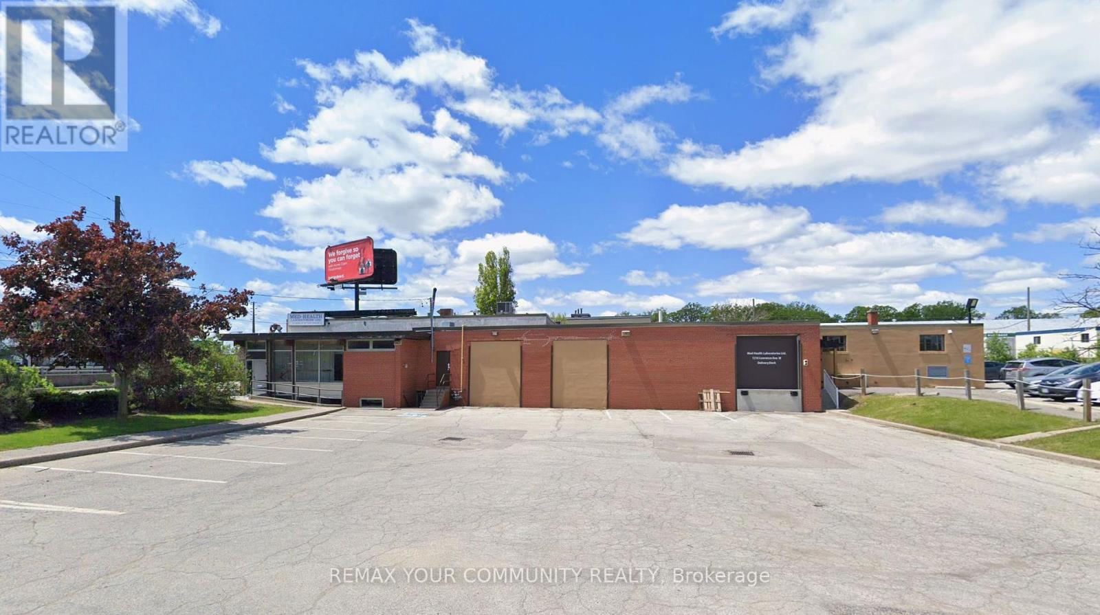 200 - 1214 LAWRENCE AVENUE W, Toronto, Ontario