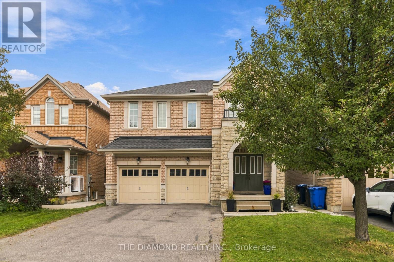5 Penelope Street, Brampton, Ontario  L6P 3H7 - Photo 2 - W13849956