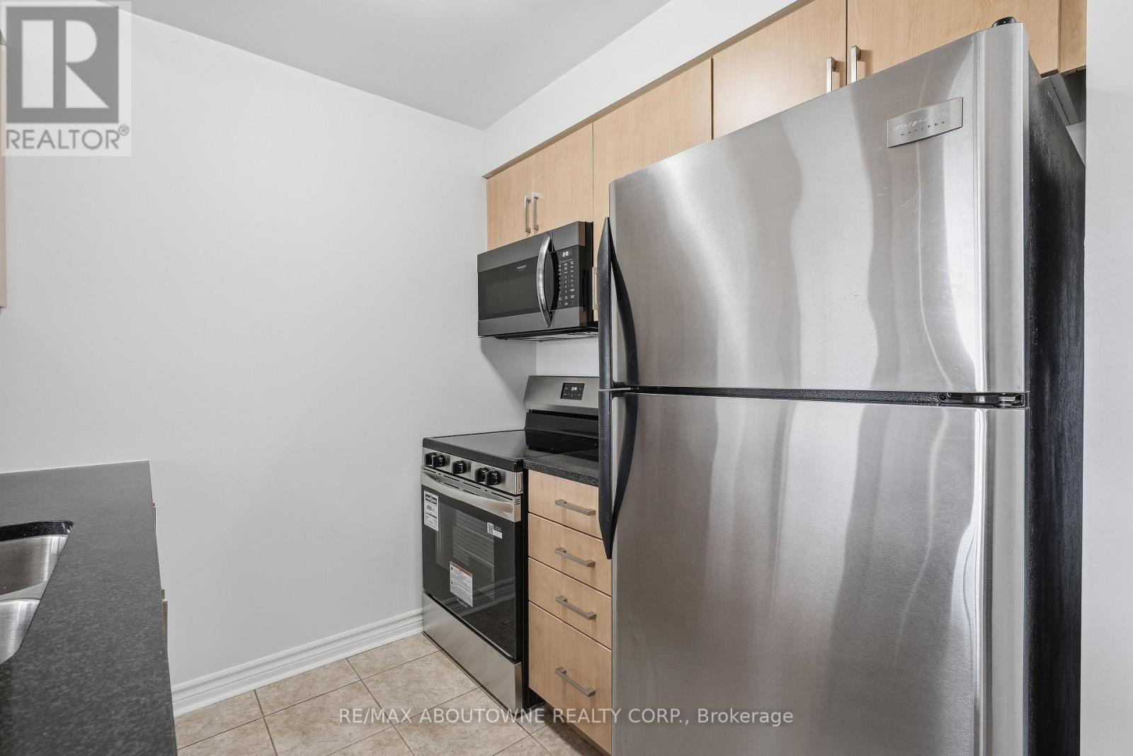 709 - 2391 Central Park Drive, Oakville, Ontario  L6H 0E4 - Photo 5 - W13844808