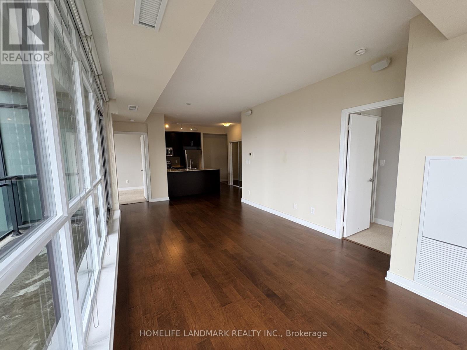 1002 - 4070 Confederation Parkway, Mississauga, Ontario  L5B 0E9 - Photo 6 - W13850650