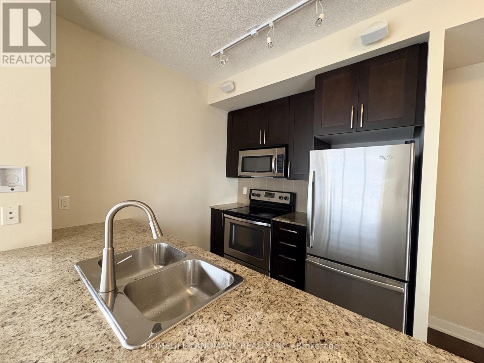 1002 - 4070 Confederation Parkway, Mississauga, Ontario  L5B 0E9 - Photo 7 - W13850650