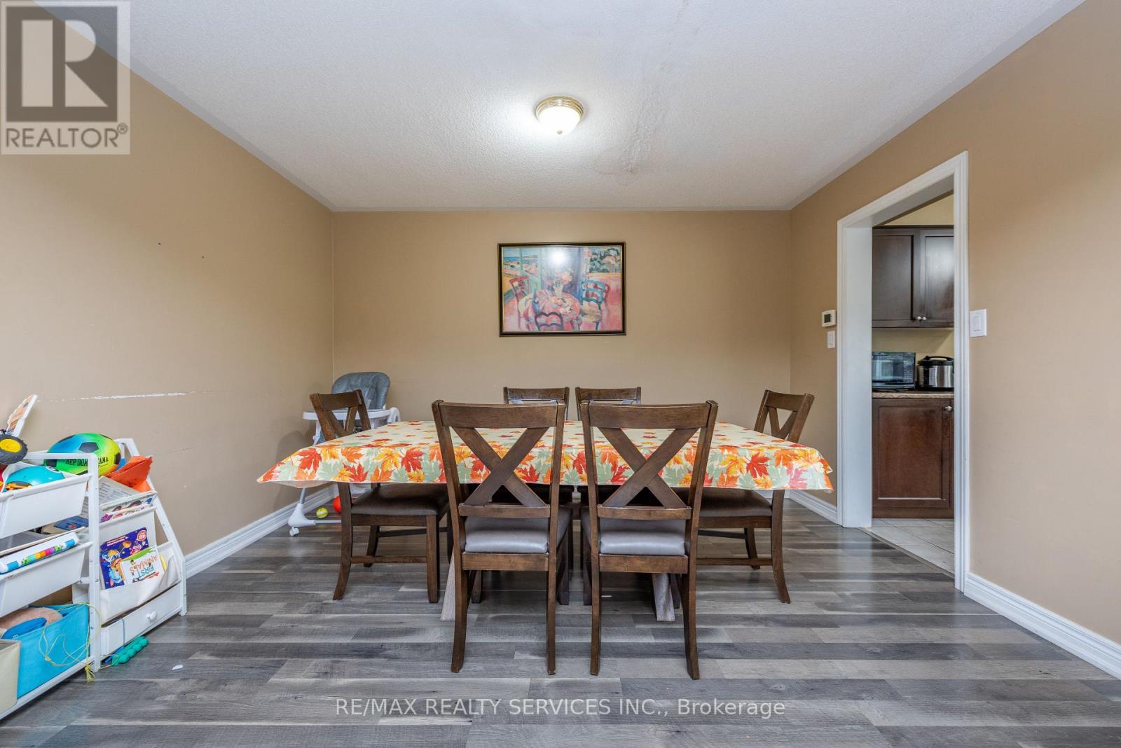 59 Beachville Circle, Brampton, Ontario  L6X 0V3 - Photo 15 - W13849736