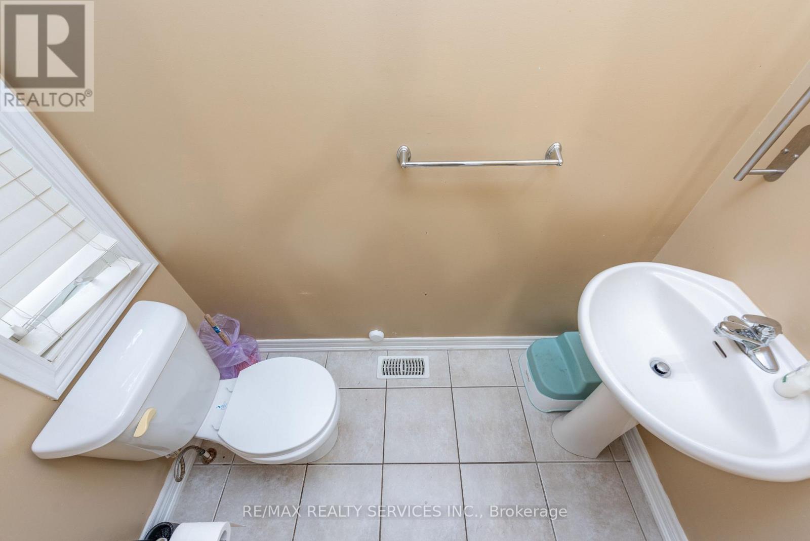 59 Beachville Circle, Brampton, Ontario  L6X 0V3 - Photo 24 - W13849736
