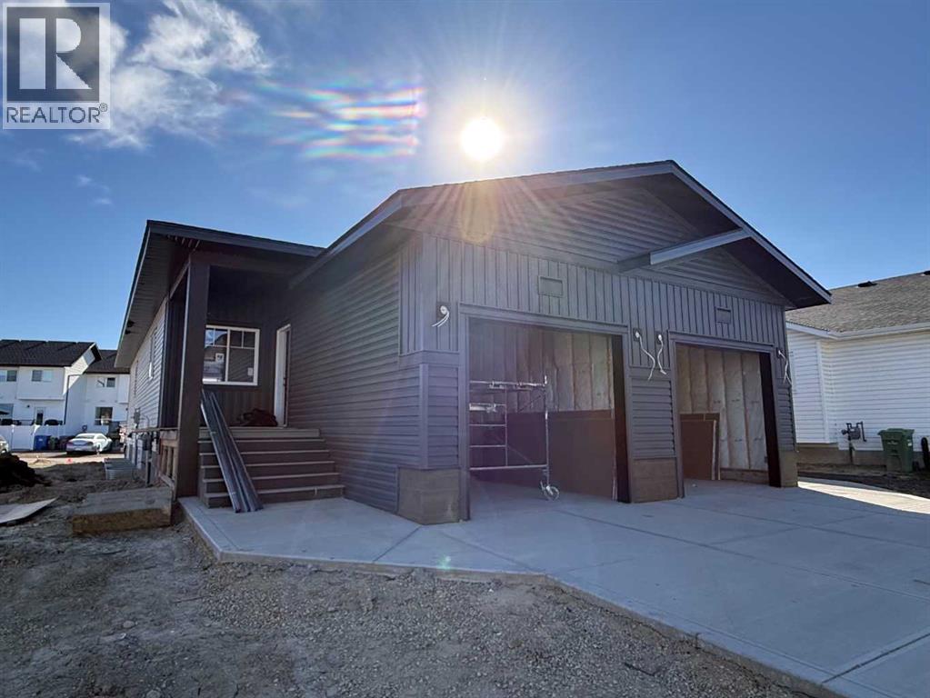13 Ellington Crescent, Red Deer, Alberta  T4P 3H1 - Photo 1 - A2331414
