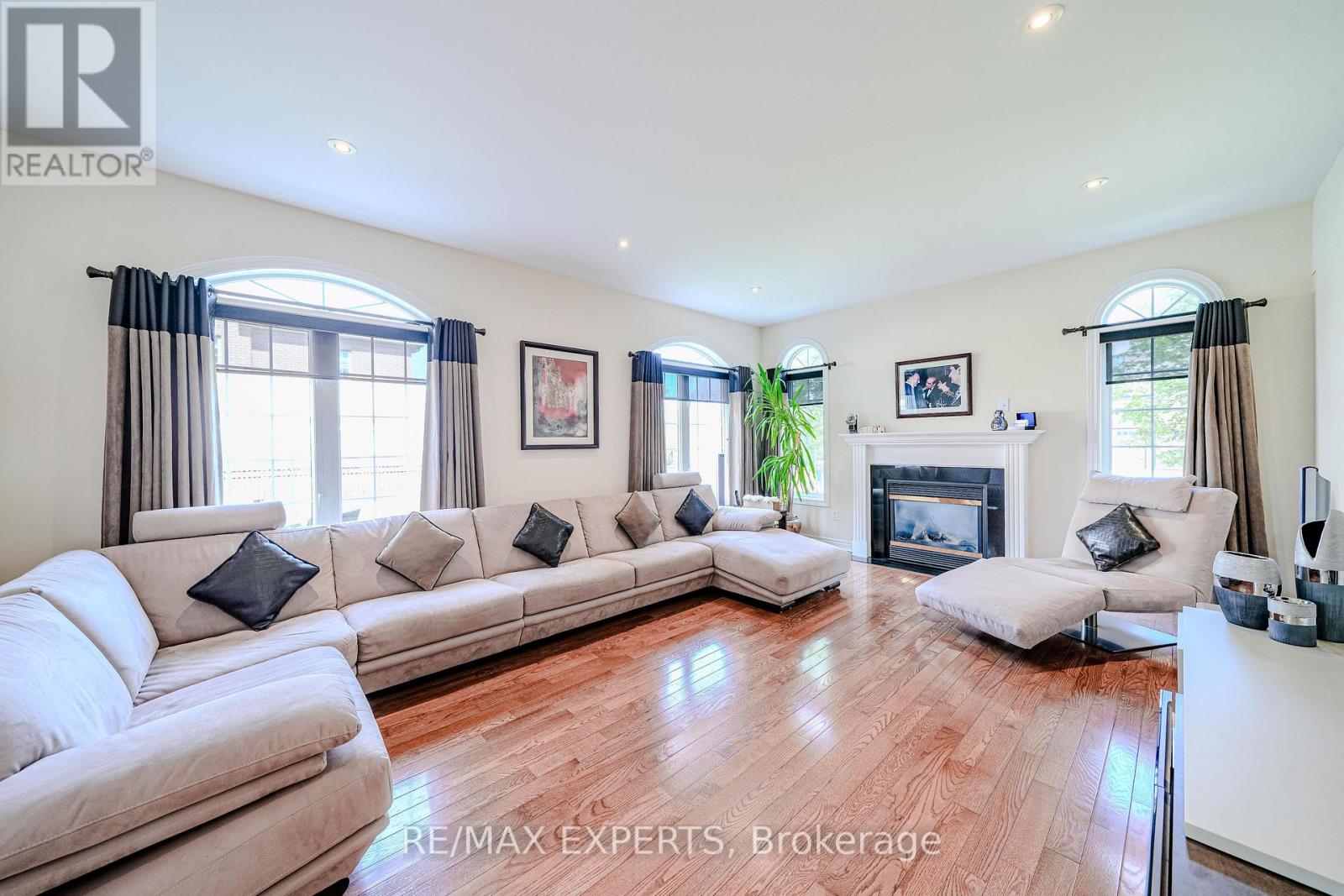 6 Elyssa Drive, Richmond Hill, Ontario  L4B 4V2 - Photo 11 - N13851080