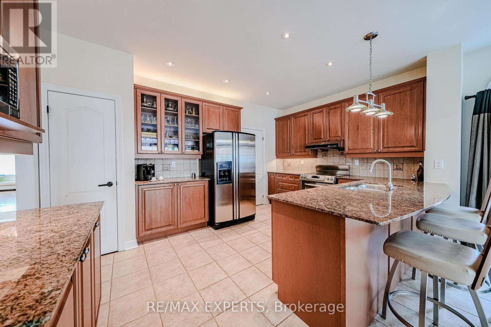 6 Elyssa Drive, Richmond Hill, Ontario  L4B 4V2 - Photo 16 - N13851080