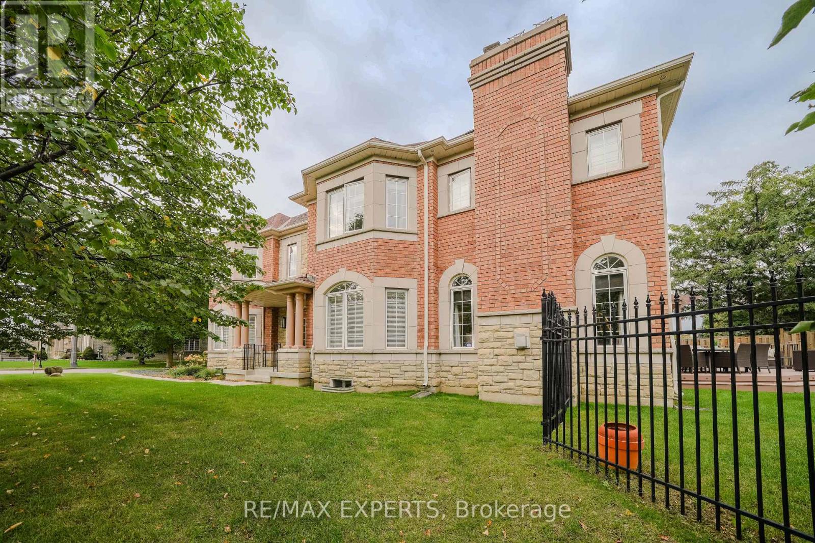6 Elyssa Drive, Richmond Hill, Ontario  L4B 4V2 - Photo 43 - N13851080