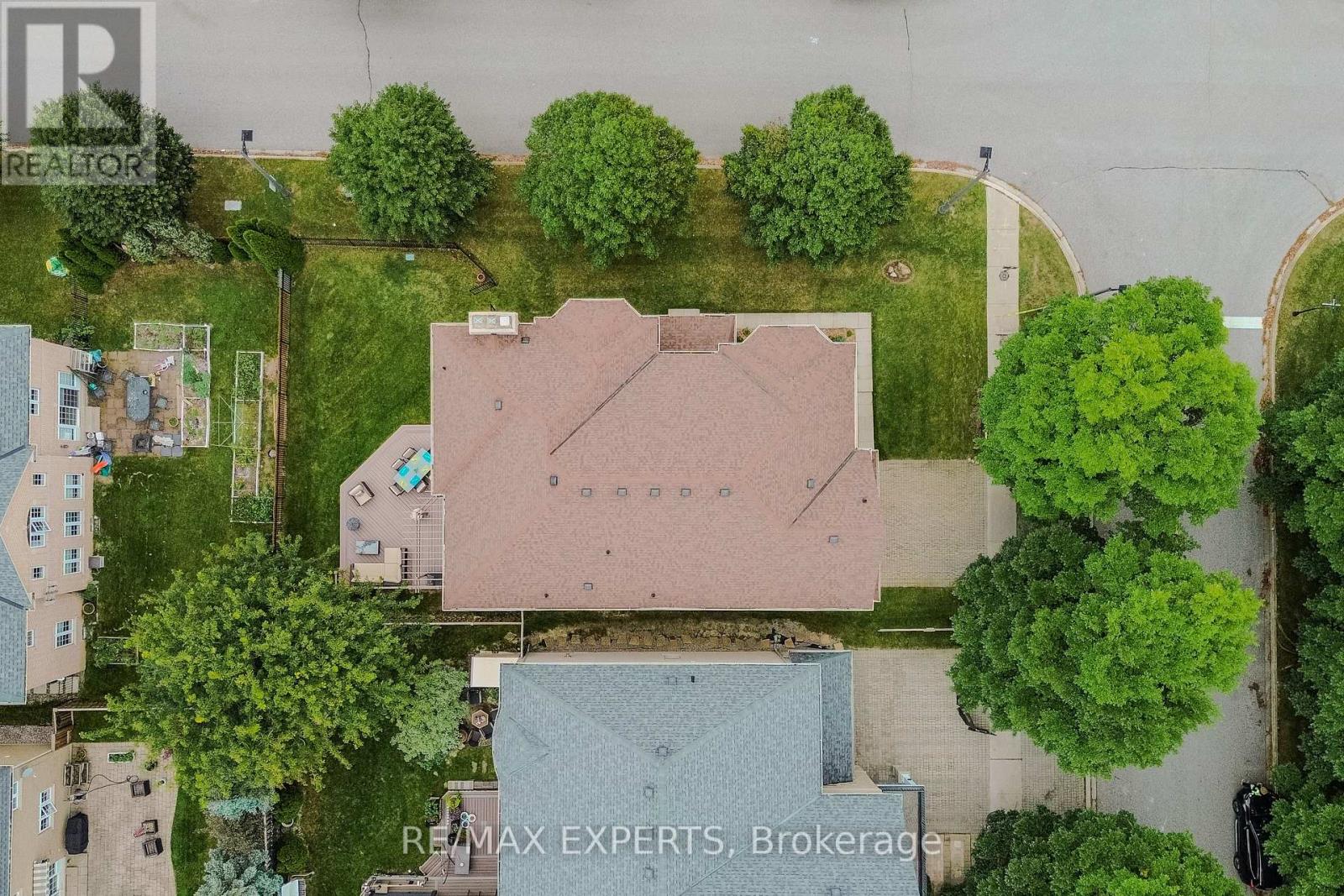 6 Elyssa Drive, Richmond Hill, Ontario  L4B 4V2 - Photo 49 - N13851080