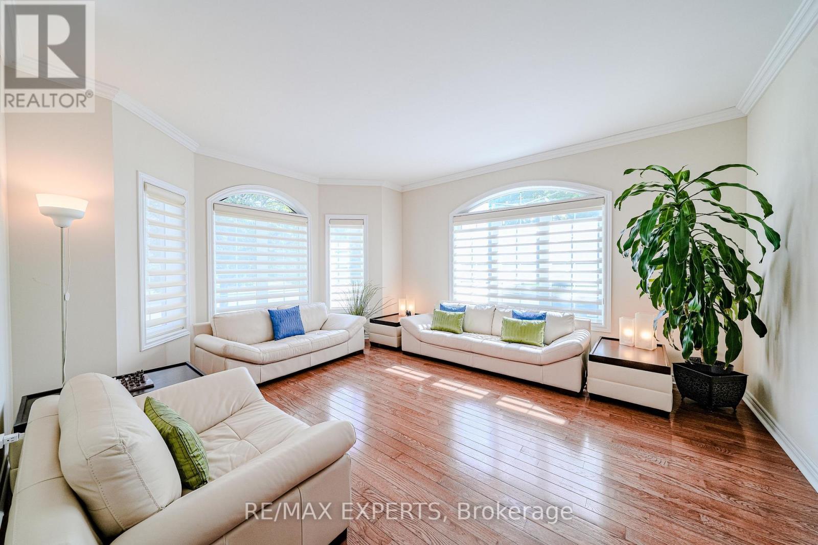 6 Elyssa Drive, Richmond Hill, Ontario  L4B 4V2 - Photo 8 - N13851080