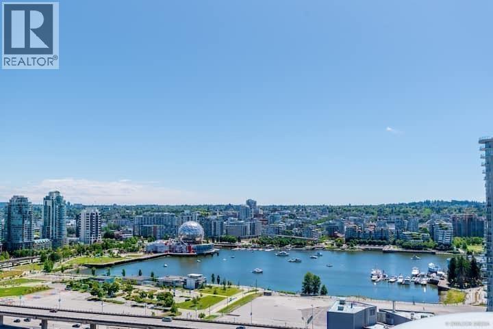2705 689 ABBOTT STREET, Vancouver, British Columbia