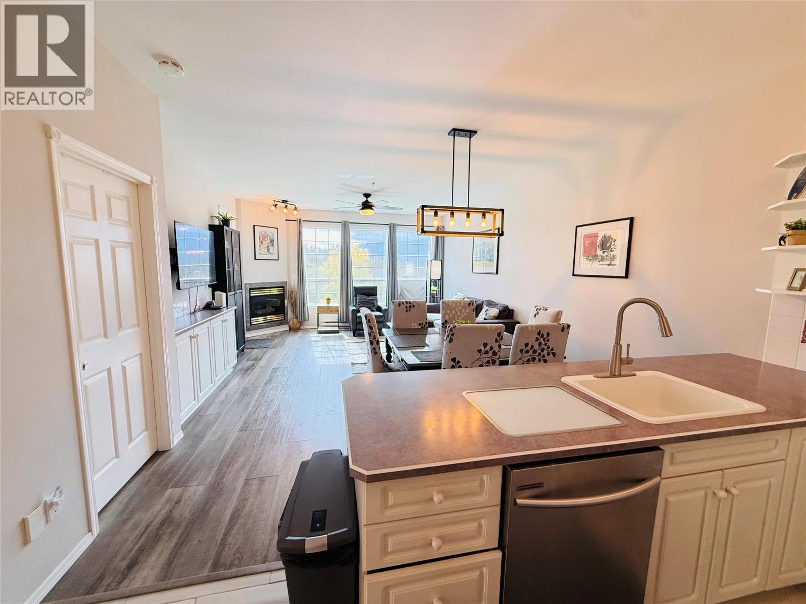 5052 Riverview Road Unit# 2005 A
